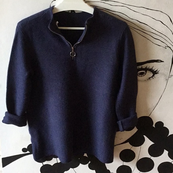 Femme Fatale Sweater - Picture 1 of 7